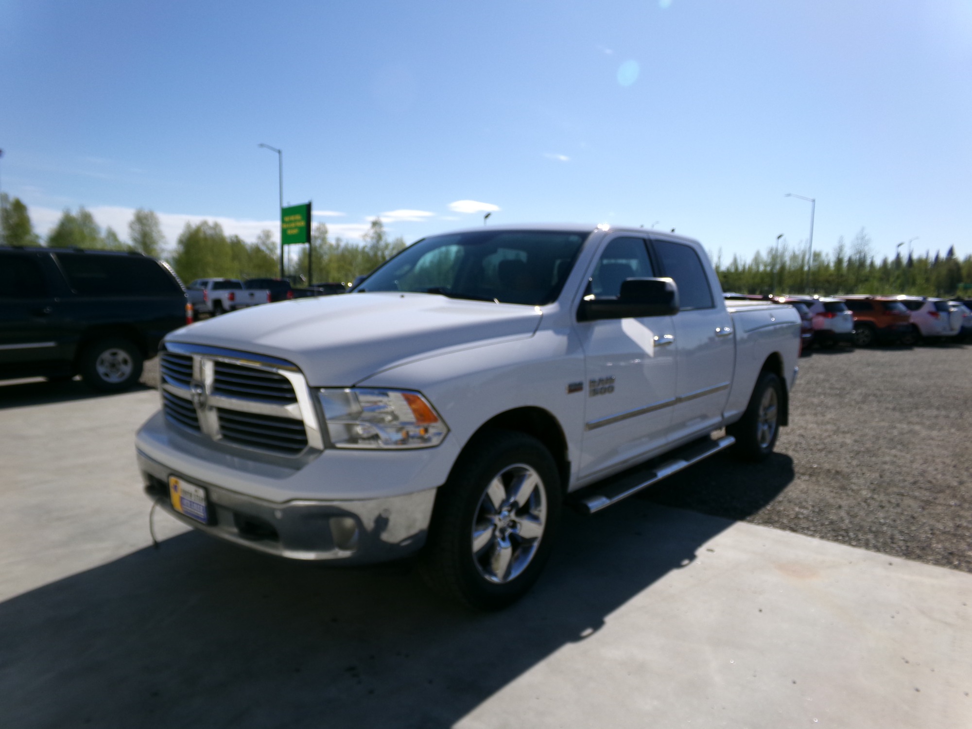 photo of 2017 RAM 1500 SLT Crew Cab LWB 4WD